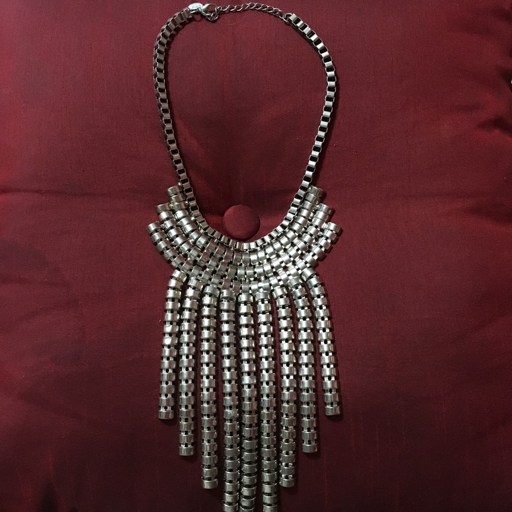 Silver gorgeous necklace